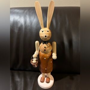 Martha Stewart Wooden Mrs Easter Bunny with Eggs and Basket Figurine NWT